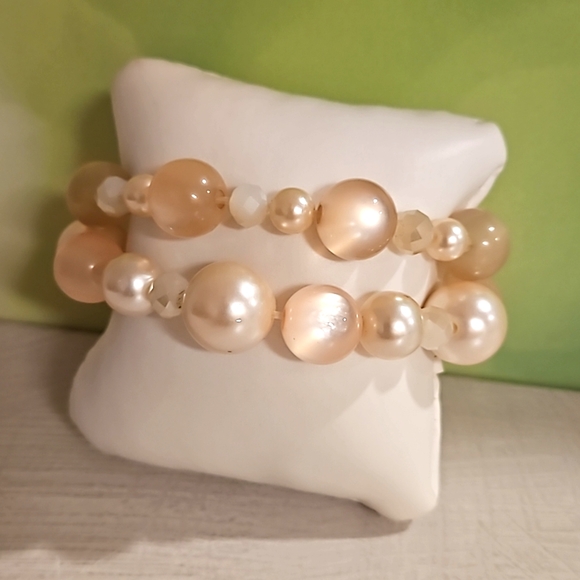 Fast fashion Jewelry - Pair of stretchy gemstone bracelets moonglow faux pearl blush pink acrylic beads